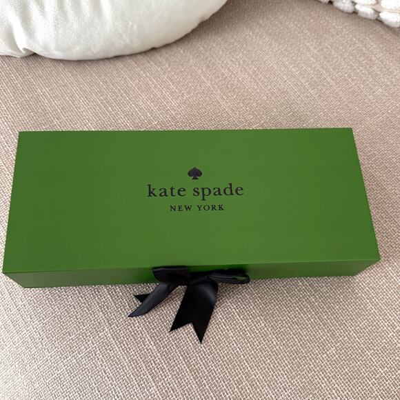 Kate Spade Cozy Low Cut Socks in Gift Box (Set of 3) - Picture 2 of 4